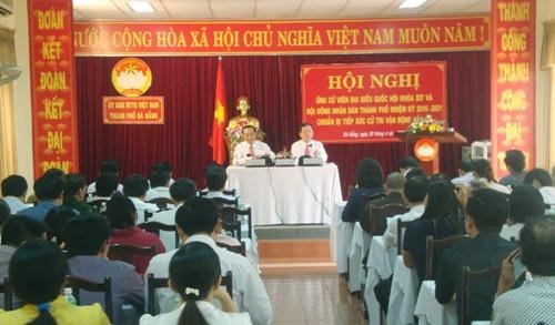 Khiêm tốn sẽ thu hút cử tri hơn là hứa hẹn những điều đao to búa lớn