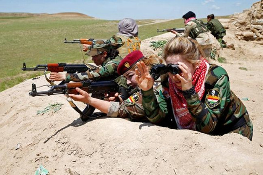 Đội quân nữ chiến đấu giữa vòng vây quân khủng bố IS