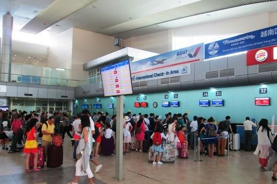 Việt Nam điều tra vụ khách Trung Quốc tố nhân viên sân bay Cam Ranh vòi tiền
