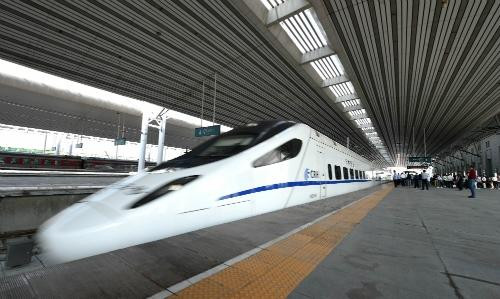 Tổng công ty đường sắt Trung Quốc nợ tới 600 tỉ USD