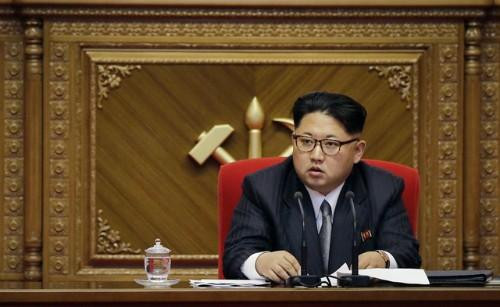 Ông Kim Jong-un có thêm chức danh mới, lớn hơn cha