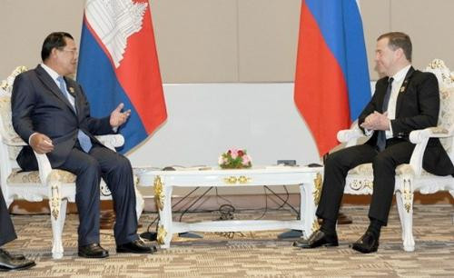 Nga và Campuchia ký thỏa thuận hợp tác quân sự