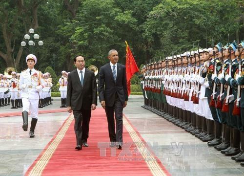 Đội danh dự tuyệt đẹp đón Tổng thống Obama tại Phủ Chủ tịch
