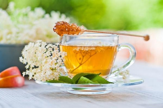 6 loại trà thảo dược có khả năng giảm stress, giúp ngủ ngon