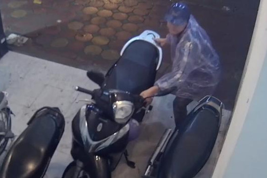 Truy tìm cặp đôi đi xe SH trộm SH mode ở Hà Nội