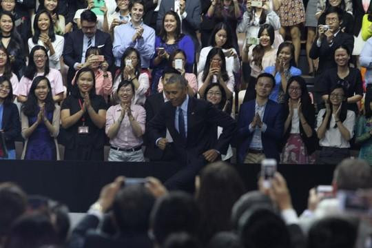 Tổng thống Obama truyền lửa cho thủ lĩnh trẻ Việt Nam