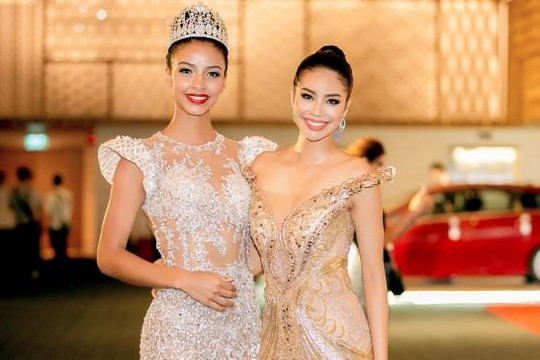 Hoa hậu Pháp thân thiết cùng Phạm Hương khi tới Việt Nam 