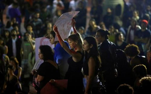 Tân Tổng thống Brazil đau đầu vì vụ thiếu nữ 16 tuổi bị hiếp dâm tập thể 