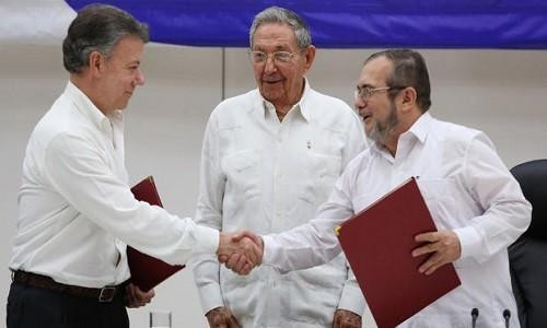 Chính phủ Colombia và FARC ký hiệp định ngừng bắn