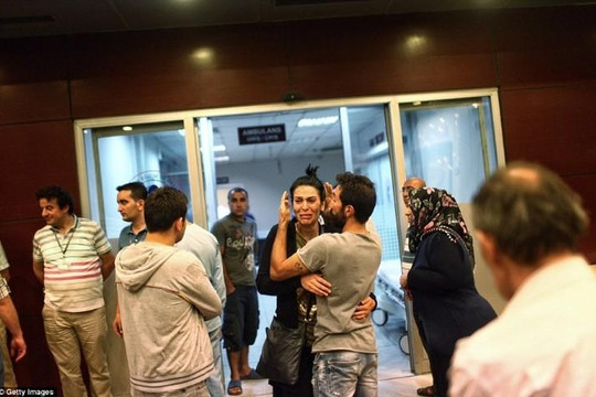 Chưa có tổ chức nào nhận trách nhiệm khủng bố sân bay Thổ Nhĩ Kỳ