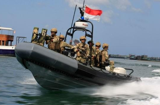 Indonesia nổ súng trấn áp ngư dân Trung Quốc, Bắc Kinh tức giận