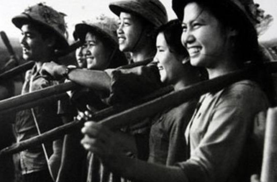 Những bài hát của một thời cách mạng và kháng chiến: Người con gái sông La