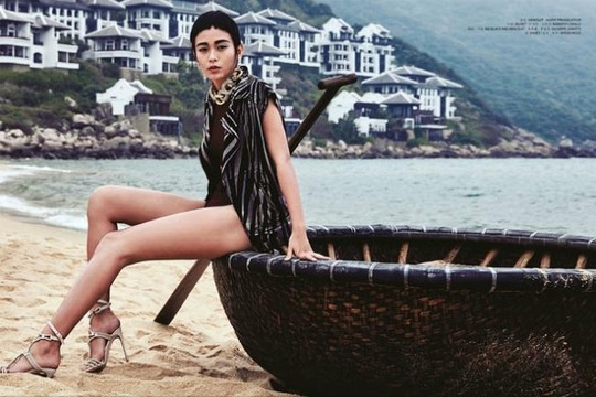 Mâu Thanh Thủy ấn tượng trên bìa tạp chí thời trang Macau