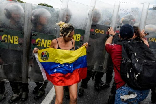 Venezuela khủng hoảng kinh tế: Cái giá của sự hão huyền?