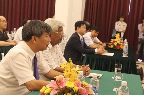 Tặng 15 căn nhà cho nạn nhân chất độc da cam
