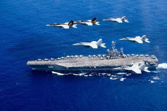 Ba tàu chiến Mỹ vờn các đảo nhân tạo TQ xây trái phép ở Biển Đông