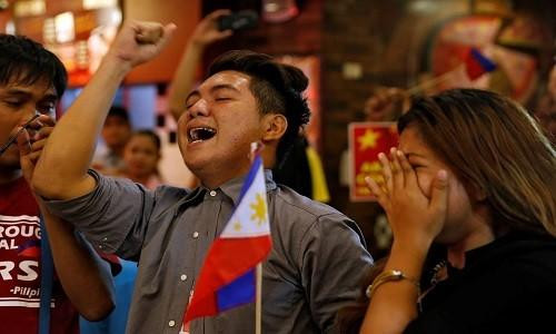 Philippines kêu gọi Trung Quốc kiềm chế và tỉnh táo sau phán quyết của PCA