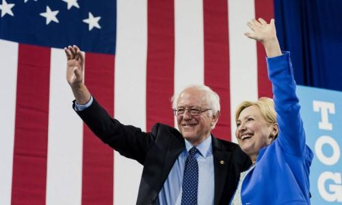 Bernie Sanders: 'Tôi sẽ làm mọi cách để bà Clinton thành Tổng thống Mỹ'