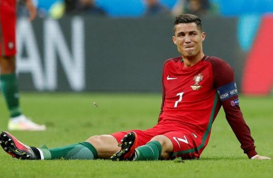 Fan vui sướng vì Ronaldo ngồi ngoài 2 tháng, bỏ lỡ 6 trận đấu