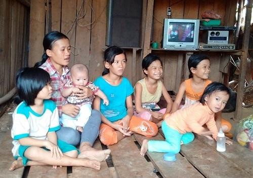 Thủ tướng yêu cầu ổn định cuộc sống cho Việt kiều Campuchia về nước