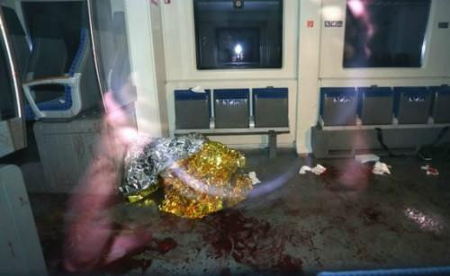Thiếu niên 17 tuổi Afghanistan dùng rìu tấn công trong xe lửa ở Đức