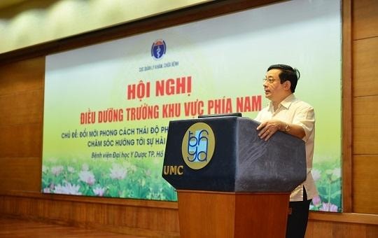   Điều dưỡng viên vừa thiếu vừa yếu, người bệnh có nguy cơ mất an toàn