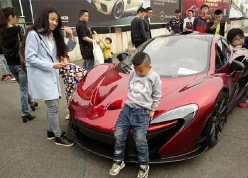 Đại gia tặng siêu xe 446 triệu cho con trai 4 tuổi ngày sinh nhật