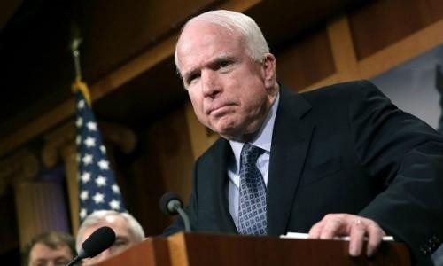 Dù cùng đảng, ông John McCain vẫn công khai chỉ trích Donald Trump 