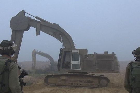 Israel xây dựng hàng rào phòng thủ ngầm bao vây dải Gaza