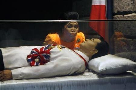 Tổng thống Philippines cho phép an táng ông Marcos ở nghĩa trang anh hùng