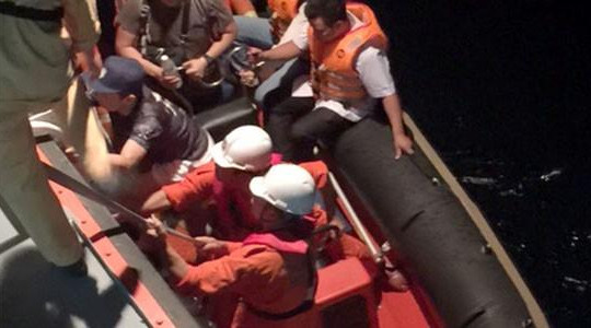 Vietnam MRCC cứu thuyền viên Singapore gặp nạn trên biển