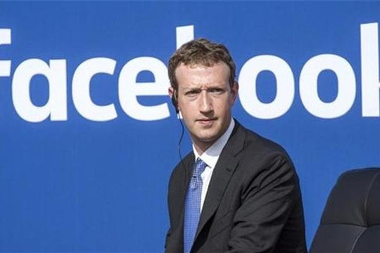 Mark Zuckerberg bị buộc tội lạm dụng quyền lực khi xóa ảnh 'Em bé Napalm'