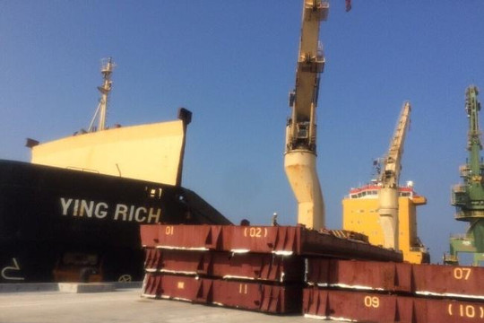 Formosa nhập 168 tấn bùn bô xít về Hà Tĩnh bị phát hiện
