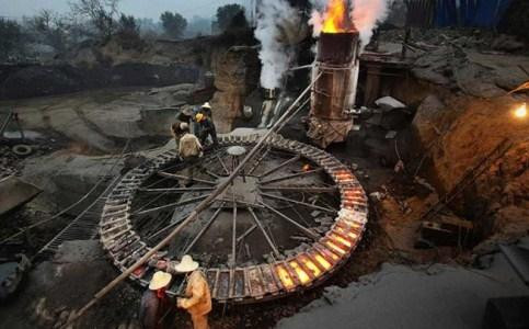 Trung Quốc ‘xuất khẩu ô nhiễm’ bằng dự án thép