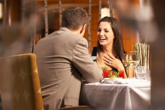  Đàn ông quan tâm điều gì trong lần hẹn đầu tiên?