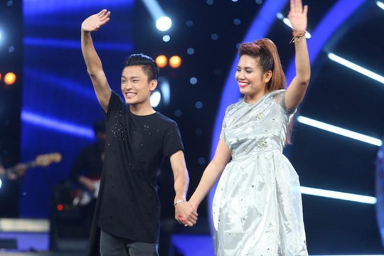 Chung kết Vietnam Idol 2016: Việt Thắng tạm vượt qua Janice Phương 
