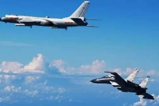Không quân Trung Quốc áp sát đảo Okinawa 