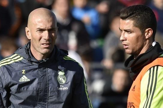 Zidane: Ronaldo không ngu, hòa Dortmund cũng tốt rồi!