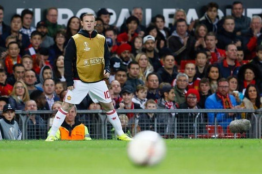 Rooney 'không buồn' dù sẽ không tiếp tục được đá chính