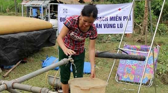 Quảng Bình: Đưa máy lọc nước vào Tân Hóa lấy nước sạch cho dân