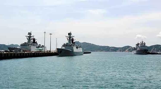 3 tàu Hải quân Trung Quốc vào thăm cảng Cam Ranh