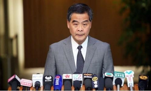 Trưởng đặc khu Hồng Kông yêu cầu sớm giải quyết chuyện tuyên thệ