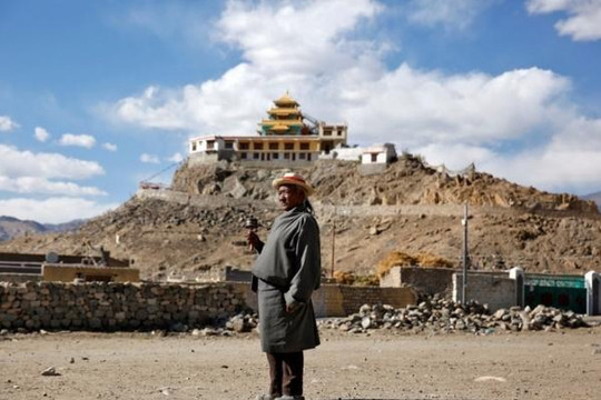 Đến thăm các ngôi làng nhỏ ở Himalaya trước khi Phật giáo biến mất
