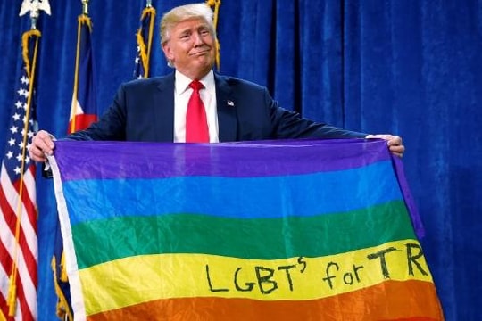 14% người LGBT bỏ phiếu cho ông Donald Trump