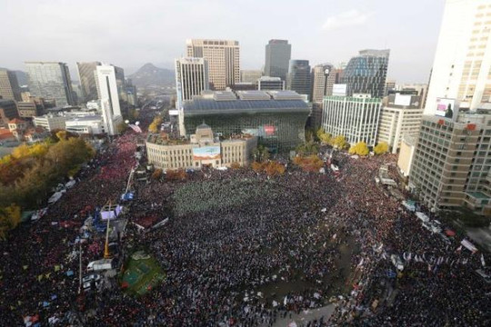 70 vạn dân Hàn Quốc xuống đường đòi Tổng thống Park Geun-hye từ chức