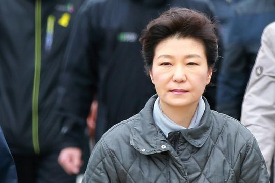 Tổng thống Hàn Quốc Park Geun-hye bị thẩm vấn