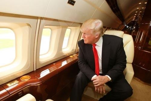 Chê Không lực Một của tổng thống, Donald Trump chỉ muốn dùng máy bay dát vàng?