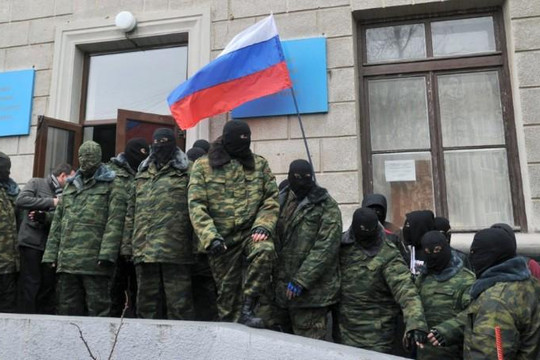 Ukraine 'bắt cóc' 2 binh sĩ Nga tại Crimea