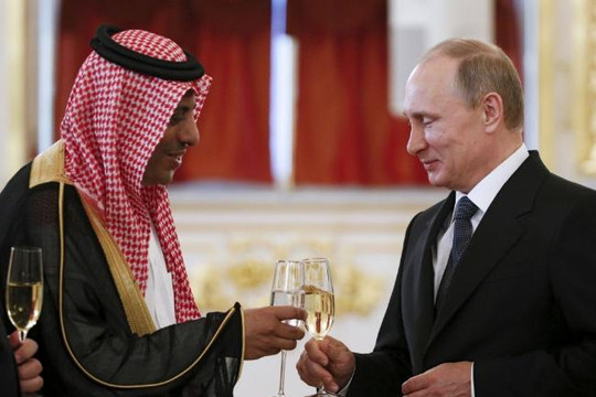 OPEC cắt giảm sản lượng dầu: Người hưởng lợi lớn nhất là Nga?