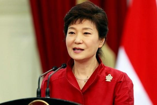 Bà Park Geun-hye sẽ vượt qua bê bối chính trị của bạn thân